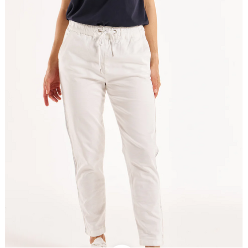 Betty Basics Brooks Jean - White